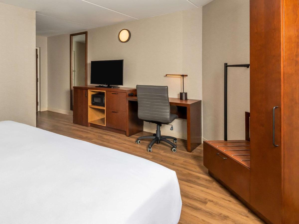 Comfort Inn West Ottawa Ngoại thất bức ảnh